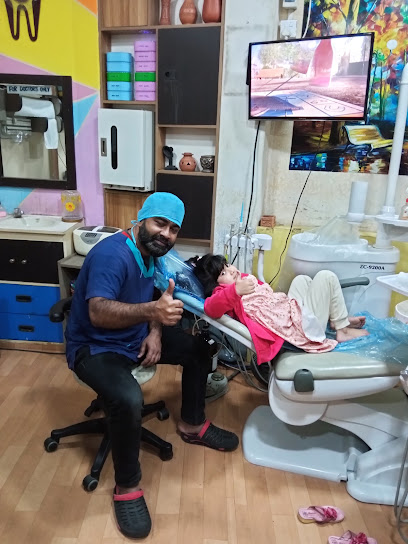 ডাঃ. মারুফের ডেন্টাল অফিস - 01711956406