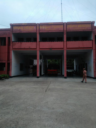 ফায়ার সার্ভিস ও সিভিল ডিফেন্স আলমডাঙ্গা - 01901022902